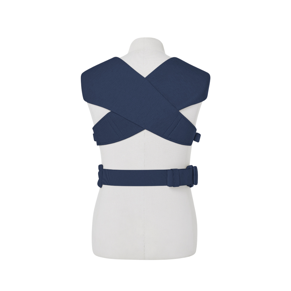 Ergobaby Embrace Newborn Baby Carrier – Soft &amp; Lightweight Fabric, Ergonomic “M” Position and Head Support, Adjustable Waistbelt &amp; Cross Straps, 3 Carry Positions, Easy to Use, 3-11 Kgs, Birth to 12 Months, Midnight Blue