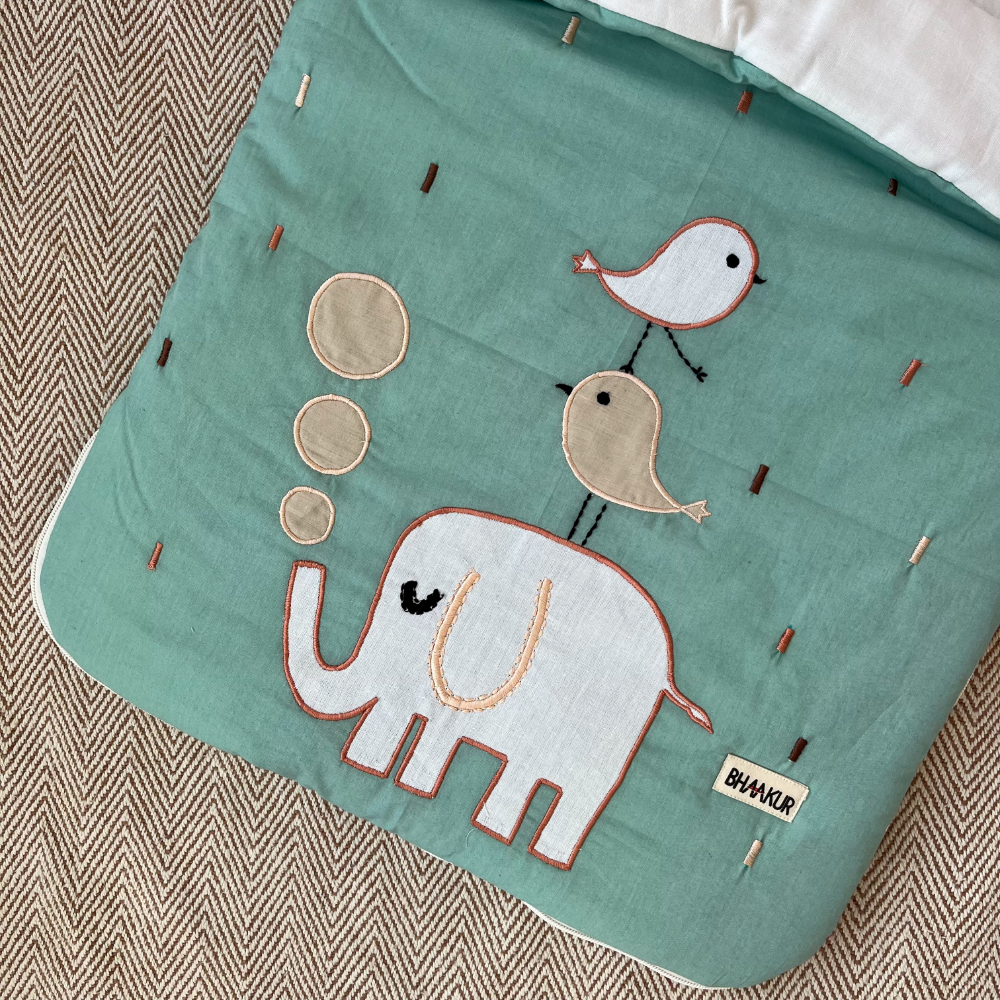 Bhaakur "We Are All Wonderfully Made" Baby Carrier Nest